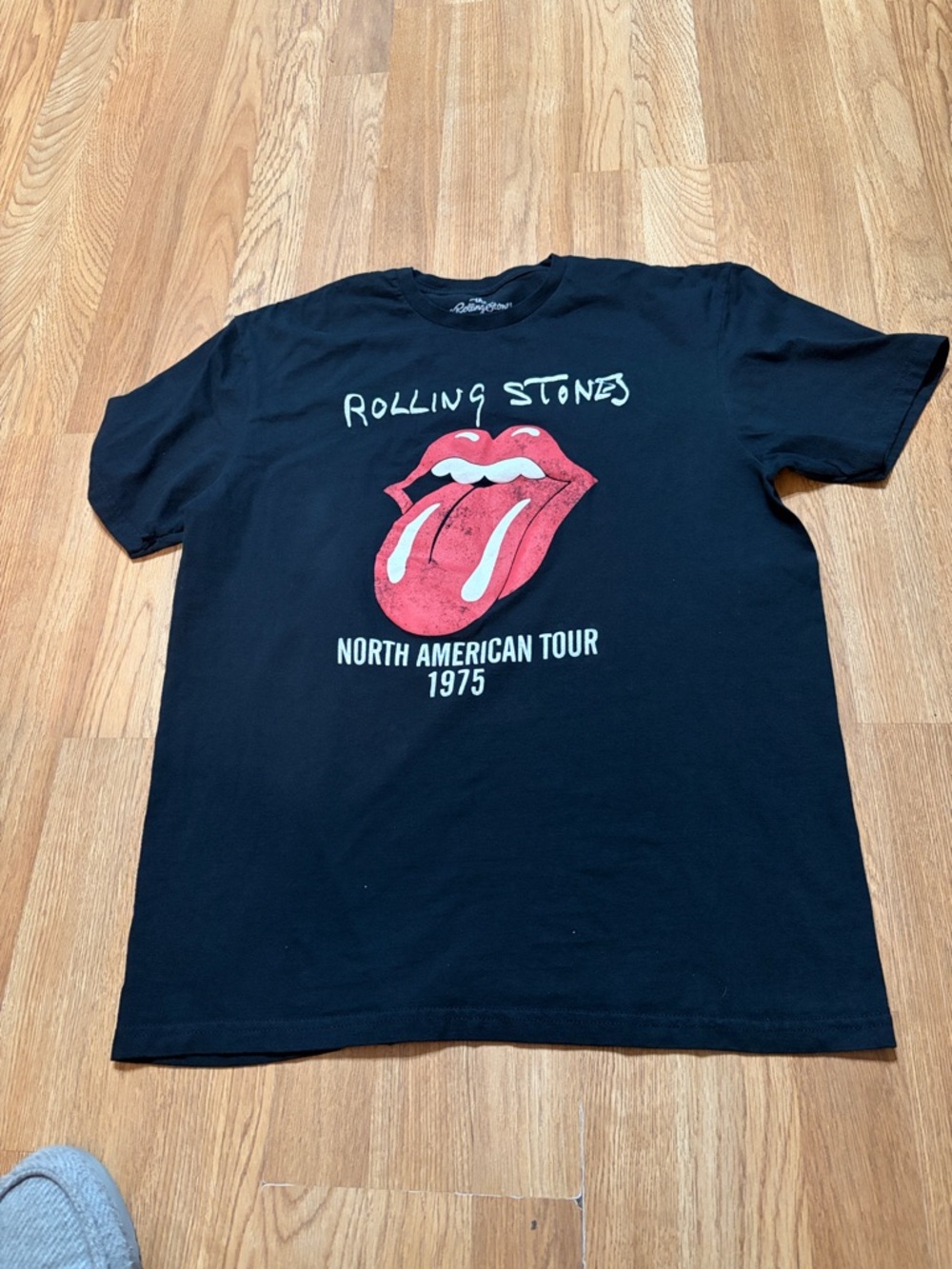 Brand: Bravado / The Rolling Stones Official Merch
• Size: Large (L)